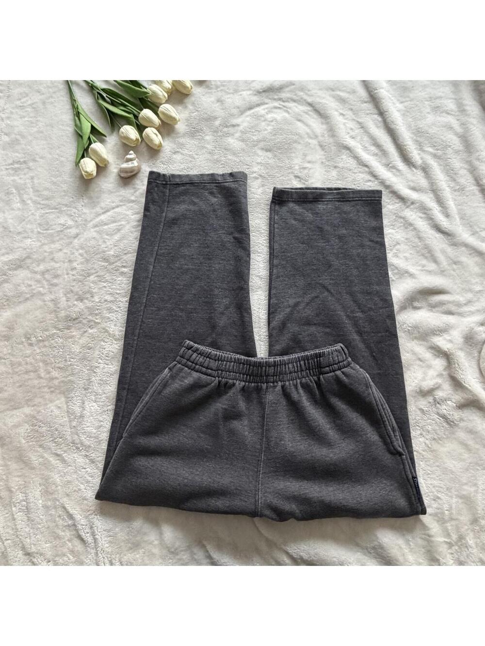 Wide leg sweatpant